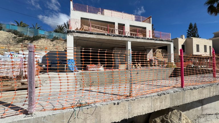 Moderna Villa frente al mar en Campello 35