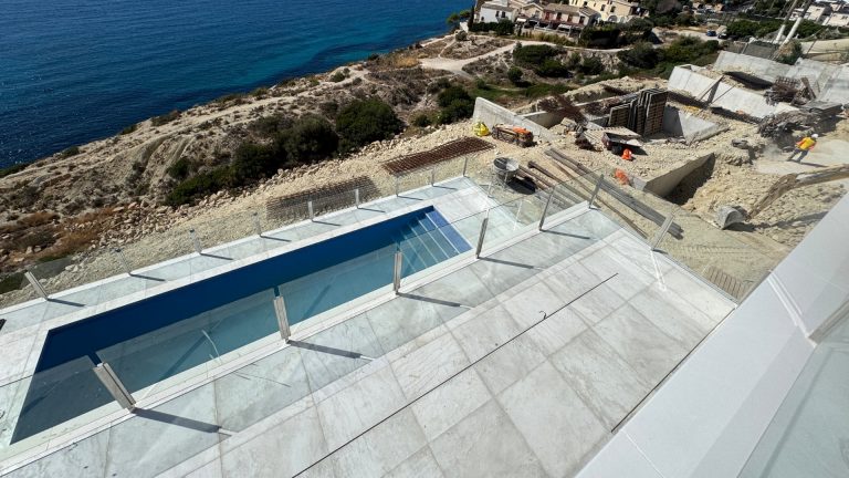 Moderna Villa frente al mar en Campello 36