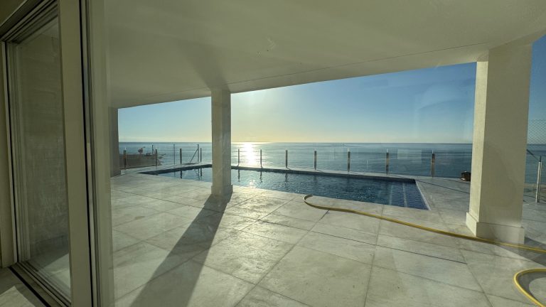 Moderna Villa frente al mar en Campello 61