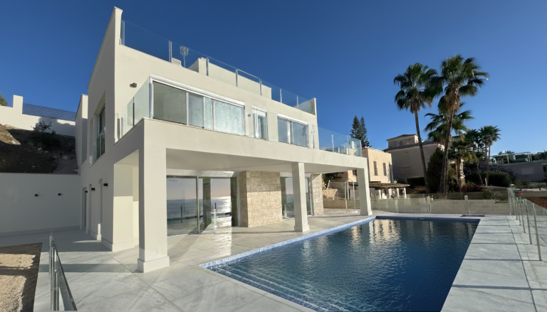 Moderna Villa frente al mar en Campello 74