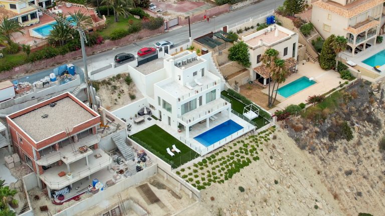 Moderna Villa frente al mar en Campello 78