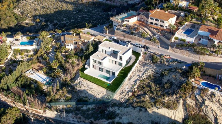 Una gran casa en la coveta fuma 46