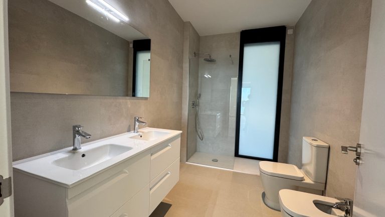 Una gran casa en la coveta fuma 54