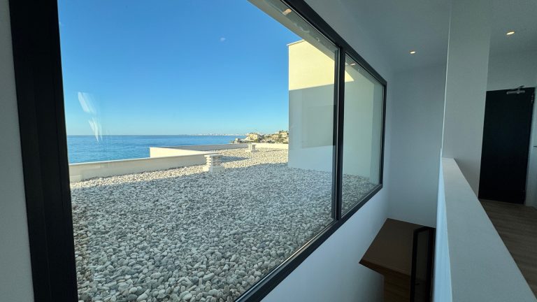 Una gran casa en la coveta fuma 55