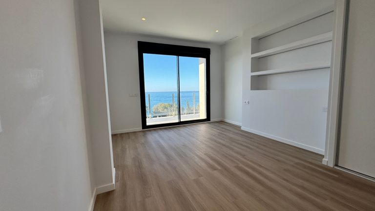 Una gran casa en la coveta fuma 56